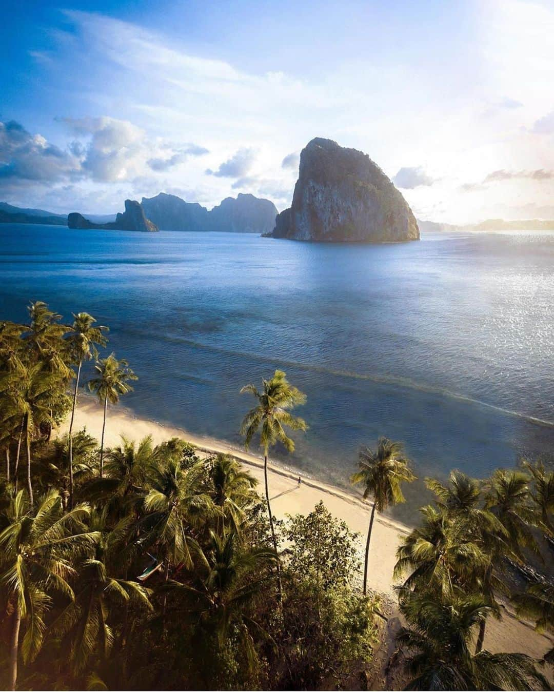 Wonderful Placesさんのインスタグラム写真 - (Wonderful PlacesInstagram)「El Nido - The Philippines ✨🌴🌴🌴✨ . Pictures by ✨✨@merrwatson✨✨ #wonderful_places for a feature ❤️」1月19日 1時28分 - wonderful_places