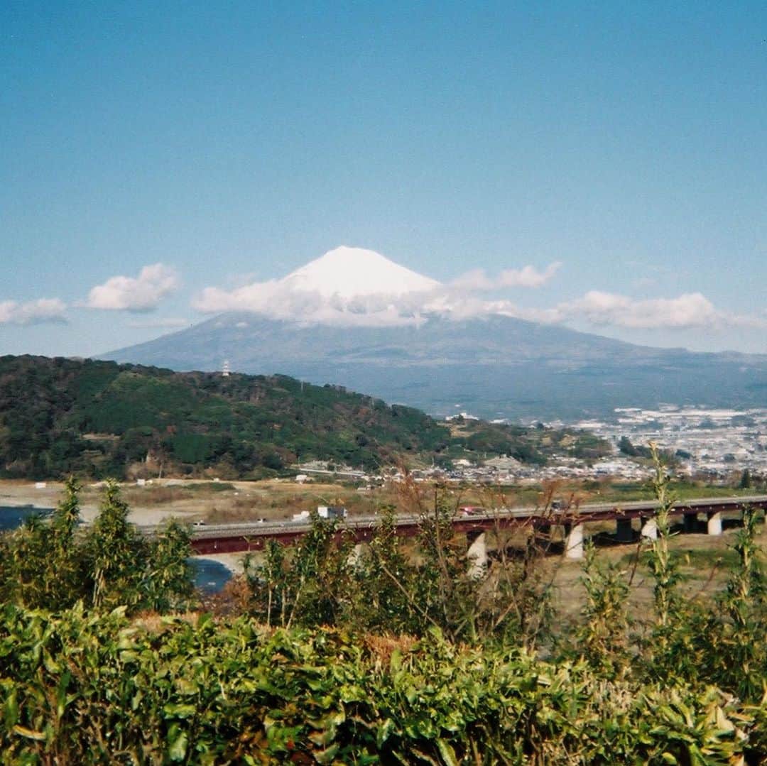 YOSHI（よし）さんのインスタグラム写真 - (YOSHI（よし）Instagram)「富士山❤️ 今日19:56〜「世界一受けたい授業」にでるよ😎みてね🔥🔥🔥」1月18日 16時52分 - yoshi.226