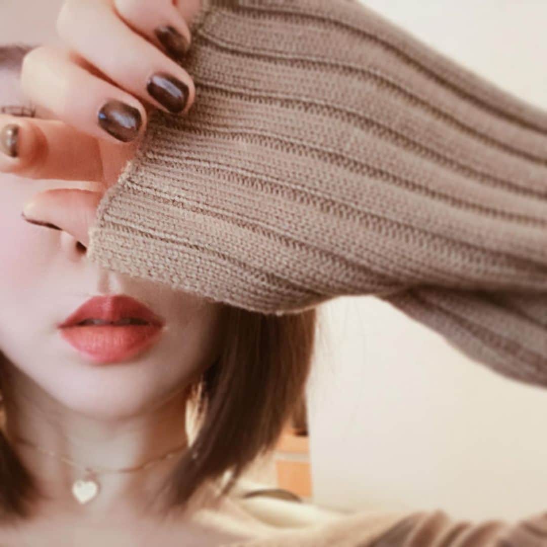 shihoのインスタグラム：「🤎」