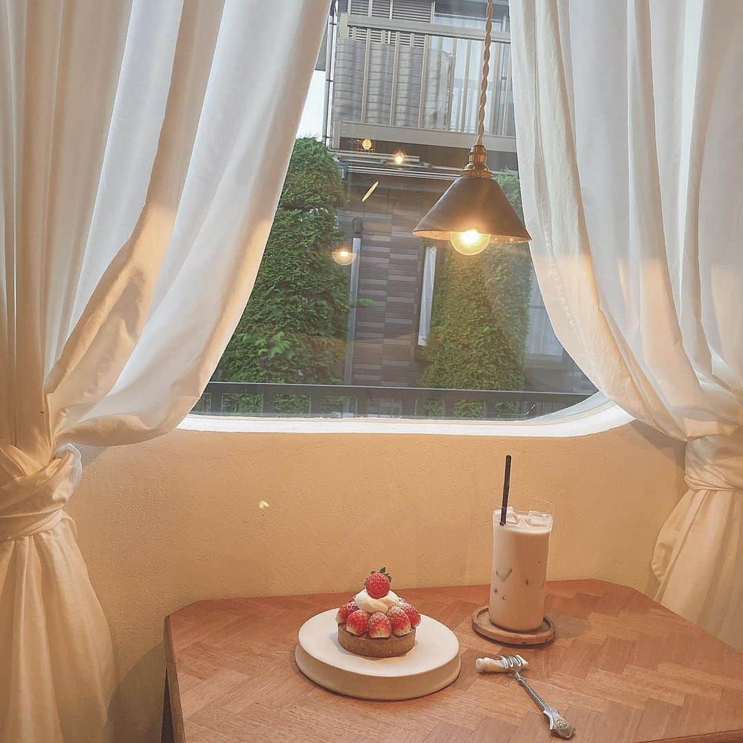 岡元優香のグルメインスタ