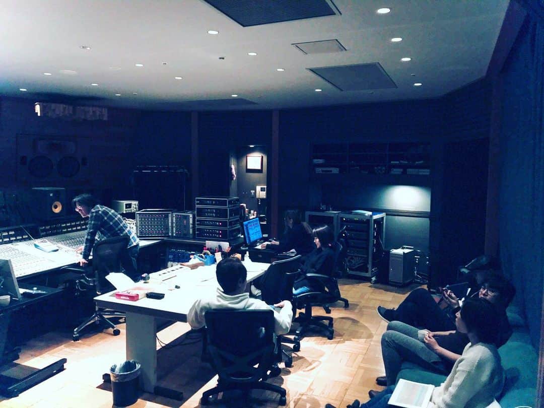 森恵さんのインスタグラム写真 - (森恵Instagram)「絶賛仕事中。  #レコーディング」1月18日 17時50分 - morimegumi_official