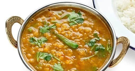 のインスタグラム：「🇮🇳🍛﻿ ﻿ 2月2日（日）10時30分﻿ ﻿ 伝承！２スパイスで作る、北インドのおうちカレー﻿ ﻿ 〜謎の旅人に習う、実戦型お料理教室〜﻿ ﻿ ﻿ たった2種類のスパイスで三種類のカレー（チキンカレー・豆カレー・野菜カレー）を作ります🍛﻿ ﻿ ﻿ 詳しくは﻿@shimizu_aportのURLをご覧ください。 🍛 同日開催 お食事ラボ番外編 「ライブクッキングの夜」は、 お食事ラボのページからどうぞ！」