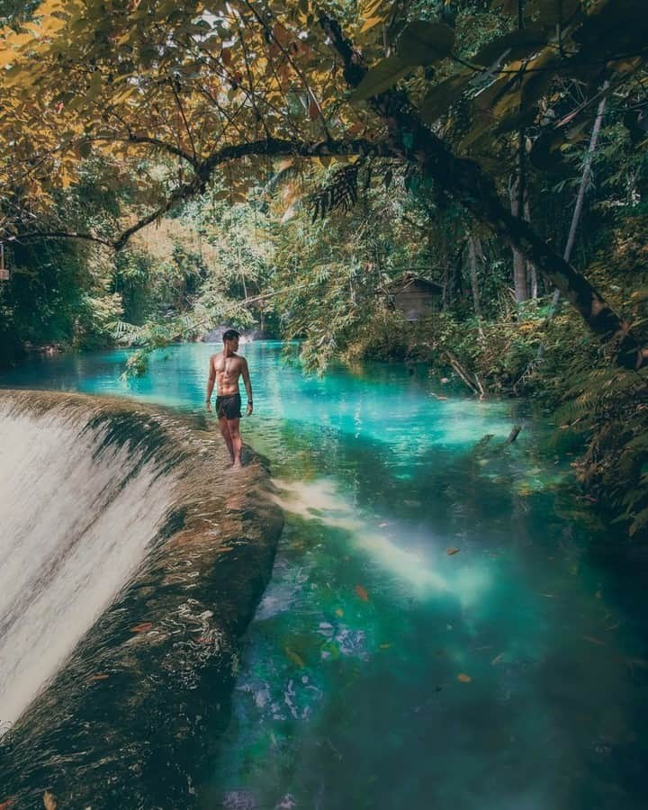 9GAGさんのインスタグラム写真 - (9GAGInstagram)「Whom would you visit the Philippines with? It's officially dry season here 🇵🇭 Follow @voyaged for more travel ideas 🏖| By @agusleohalim - #voyaged #travel #9gag」1月18日 18時07分 - 9gag