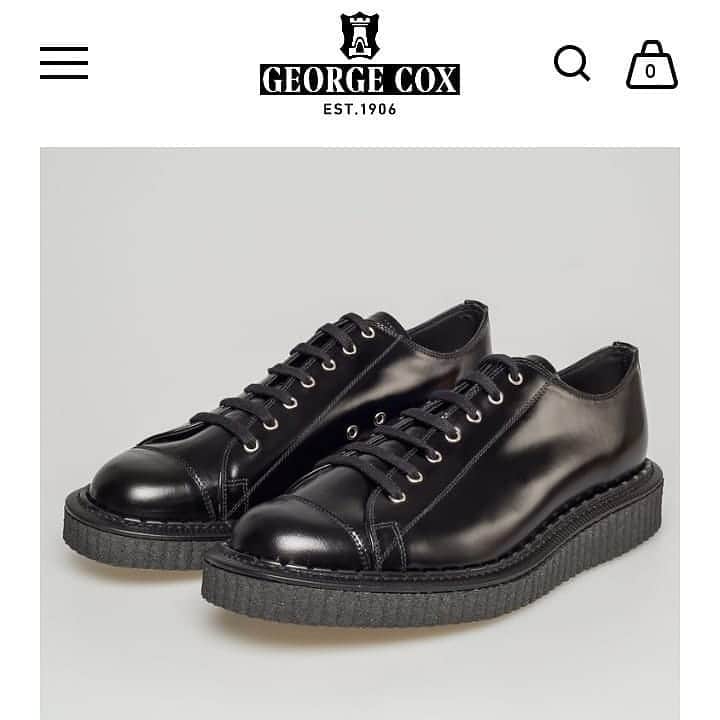 のインスタグラム：「Low cut brother/sister to the George Cox monkey boot. Black leather with linings to match and a leather storm welt. Goodyear welted IV creeper sole with corrugated foxing. Available in men's and women's sizes online . #theoriginalcreeper #georgecox #madeinengland #originalcreeper #leadyourway」
