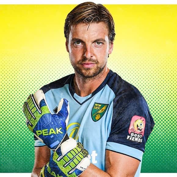 ティム・クルルのインスタグラム：「Game day vs Bournemouth 💪🏻 let’s do this 🟢🟡 ‬#otbc」