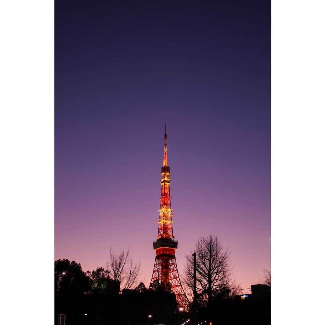 nanaさんのインスタグラム写真 - (nanaInstagram)「ㅤ ㅤ ㅤ #tokyotower 🗼 ㅤ ㅤ ㅤ ㅤ ㅤ  ㅤ ㅤ ㅤ ㅤ #東京タワー #東京散歩 #お写んぽ #東京写真部 #tokyocameraclub #東京カメラ部 #tokyotokyo #日本 #japan #写真散歩 #カメラ散歩 #カメラさんぽ #ファインダー越しの私の世界 #カメラ女子 #写真好きな人と繋がりたい #photography #photooftheday #photo_jpn #カメラ好きな人と繋がりたい #カメラのある生活 #東京 #tokyo #instapic #instadaily #canoneos80d #nana_photograph #nana写真」1月18日 18時29分 - nanapanda517