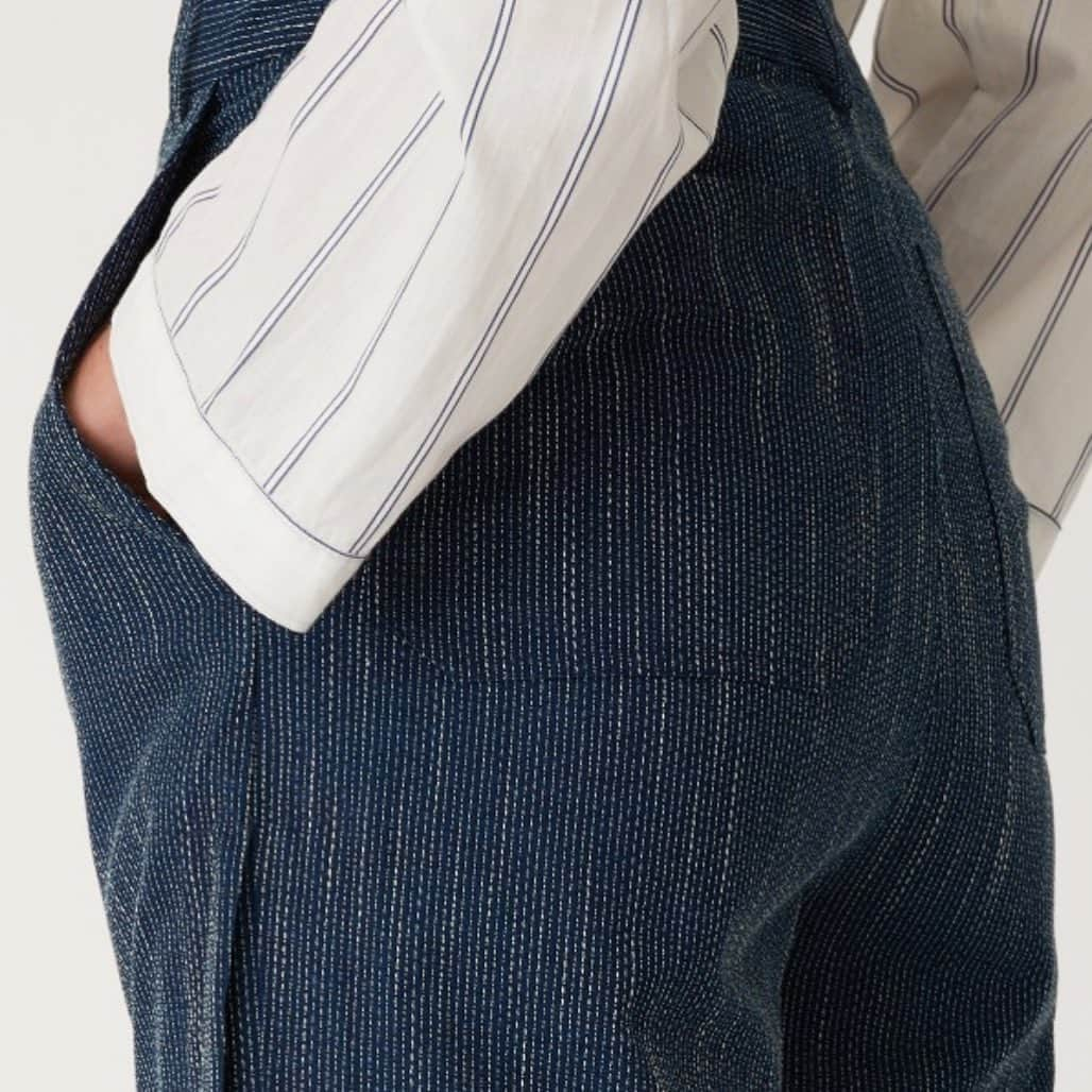 エムアイエイチジーンズのインスタグラム：「The Arley shirt & Daxton trouser. Beautiful, sustainable ‘last for ever fabrics’ given the M.i.h twist.  #mihjeans #sustainablefashion #britishheritage」