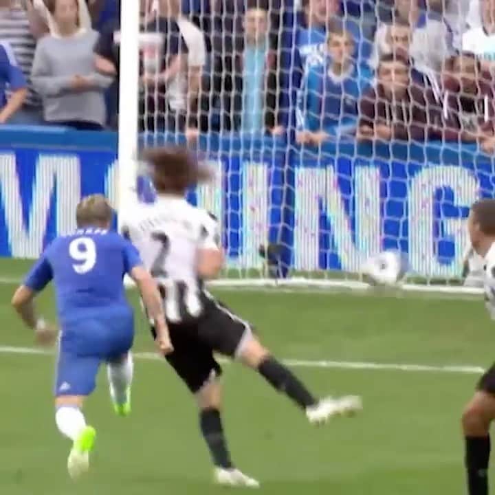 フェルナンド・トーレスのインスタグラム：「#ChelseaNewcastle 2012 🔵⚽🔥 @ChelseaFC #CFC #TorresLegacy #TBTorres」