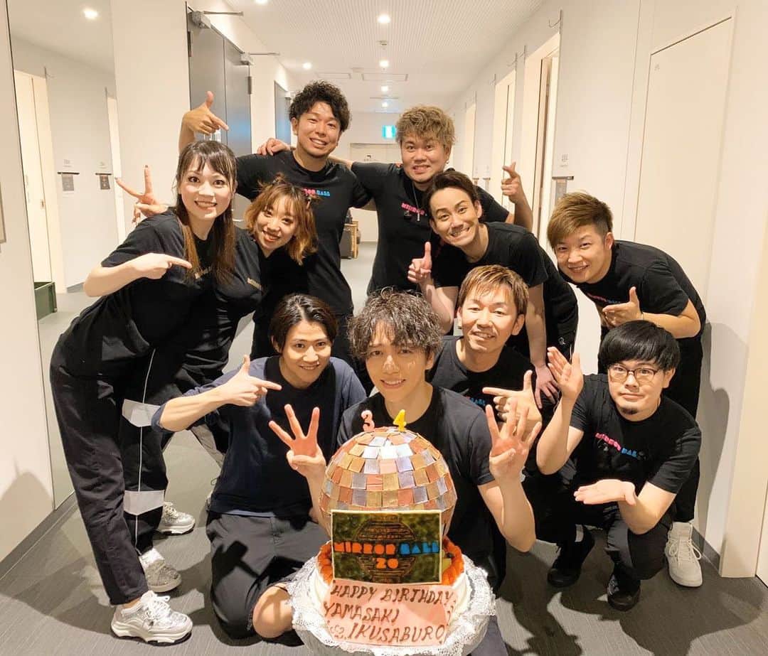 のインスタグラム：「#山崎育三郎 #奥山寛 #石原絵里 #西川大貴 #千葉直生 #伊吹文裕  #堀井慶一 #前田雄吾 #門馬由哉  #宗本康兵 #mirrorball  #福岡」