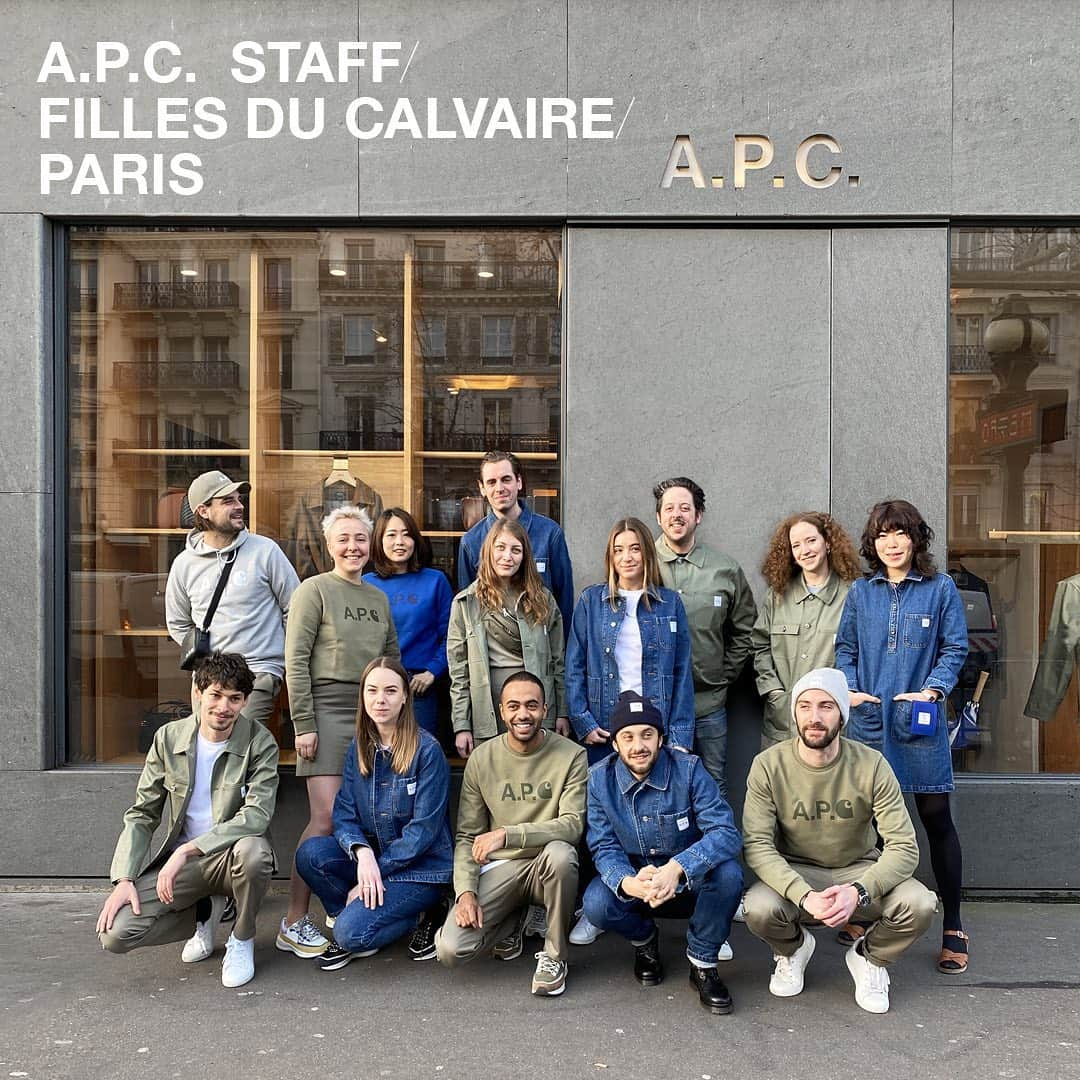 アーペーセーさんのインスタグラム写真 - (アーペーセーInstagram)「The A.P.C. team from the Marais stores (Filles du Calvaire and Vieille du Temple) in Paris.⠀ ⠀ All the staff is wearing @apc_paris x @carharttwip ‘s Interaction #5. ⠀ ⠀ Available in stores and at apc.fr⠀ ⠀ #APC #CarharttWIP #APCxCarharttWIP #interaction5」1月18日 19時43分 - apc_paris