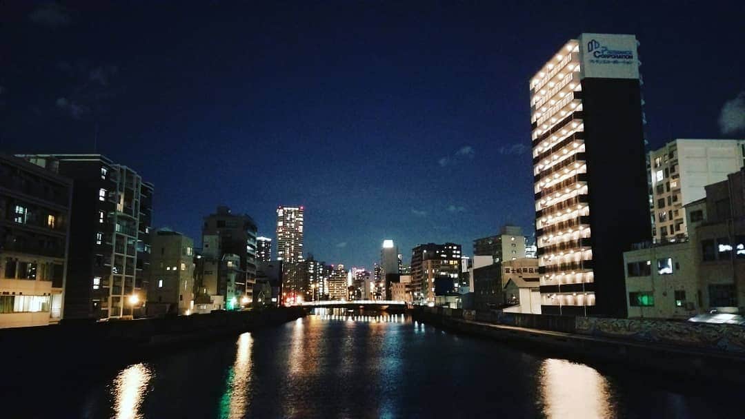 慶元まさ美さんのインスタグラム写真 - (慶元まさ美Instagram)「夜ウォーキング🎵  いつもとは違う川✨」1月18日 19時57分 - preciousmomentk