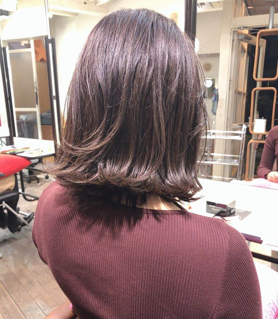 Ayaさんのインスタグラム写真 - (AyaInstagram)「hair cut @roraima.daikanyama  miki yarita . ハイライトを入れて ベージュカラーをon 久しぶりのカット ありがとうございました😊」1月18日 20時31分 - aya_green1010