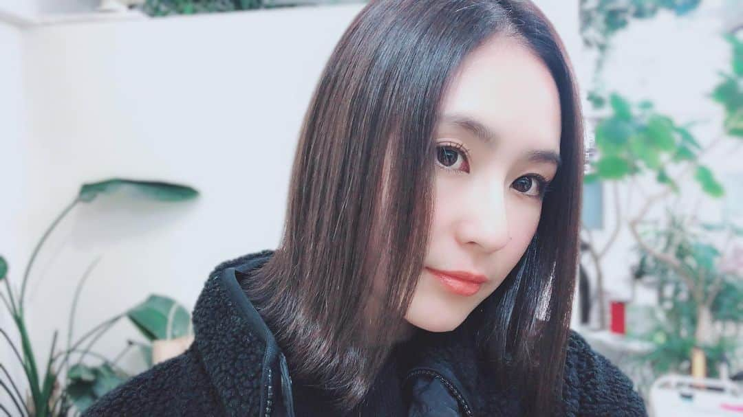 荒井奈緒美さんのインスタグラム写真 - (荒井奈緒美Instagram)「celsus 2020 thank you  皆さま2020もパワーアップしていきますのでよろしくお願いします🙌  #2020 #ヘアカラー #ヘアーメンテナンス #今年も宜しくお願い致します」1月18日 21時02分 - naomi__arai