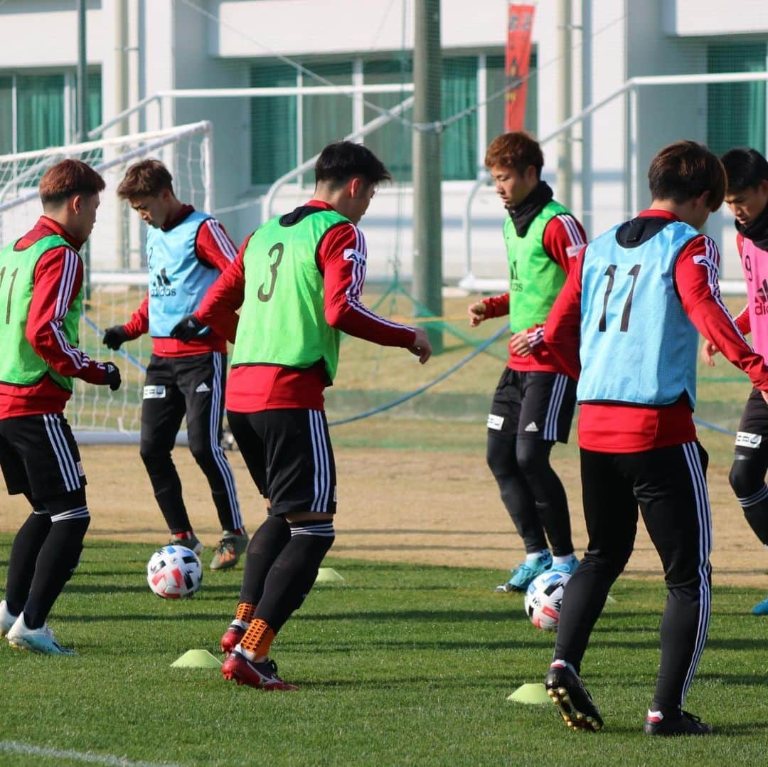 ツエーゲン金沢さんのインスタグラム写真 - (ツエーゲン金沢Instagram)「. . camp training⚽️ photo gallery . . #zweigen#ツエーゲン#ツエーゲン金沢#ZWEIGEN#KANAZAWA#Kanazawa#石川#金沢#挑戦をこの街の伝統に#ISHIKAWA#Ishikawa#NEXTSTORY#サッカー#soccer#Jリーグ#J2#観戦#スポーツ#sports#ツエジェニック#j撮り#WeareZweigen#japan#football」1月18日 21時20分 - zweigen_official