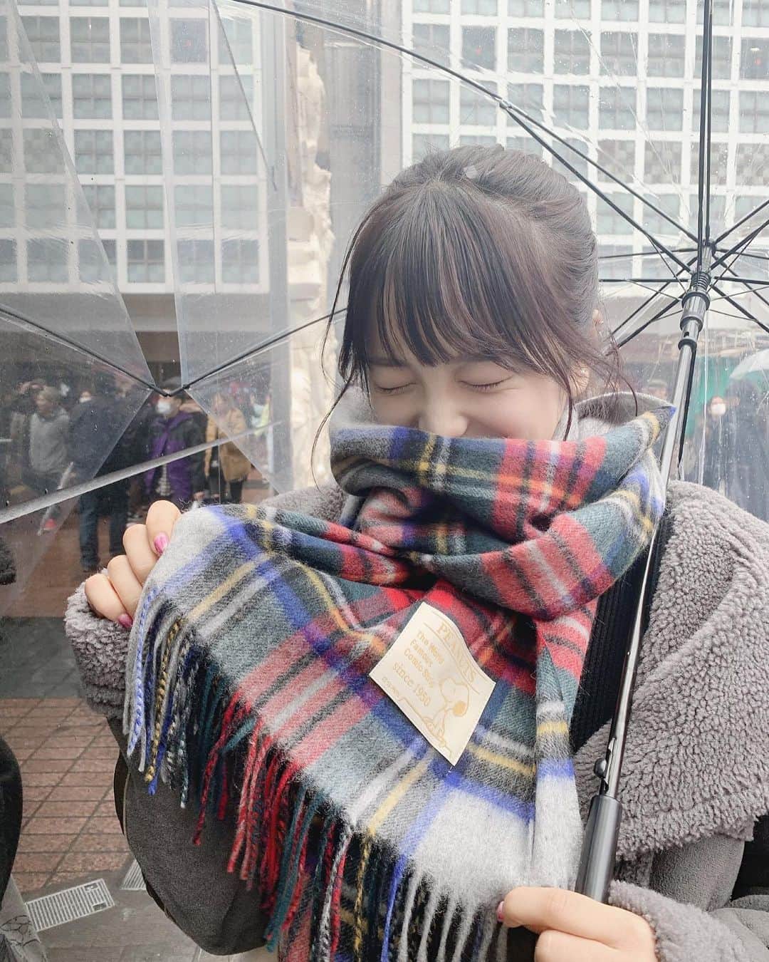 森みはるさんのインスタグラム写真 - (森みはるInstagram)「新入りのマフラーぬくぬくですスヌーピーついてるの！かわいい！」1月18日 21時59分 - miharu_mori