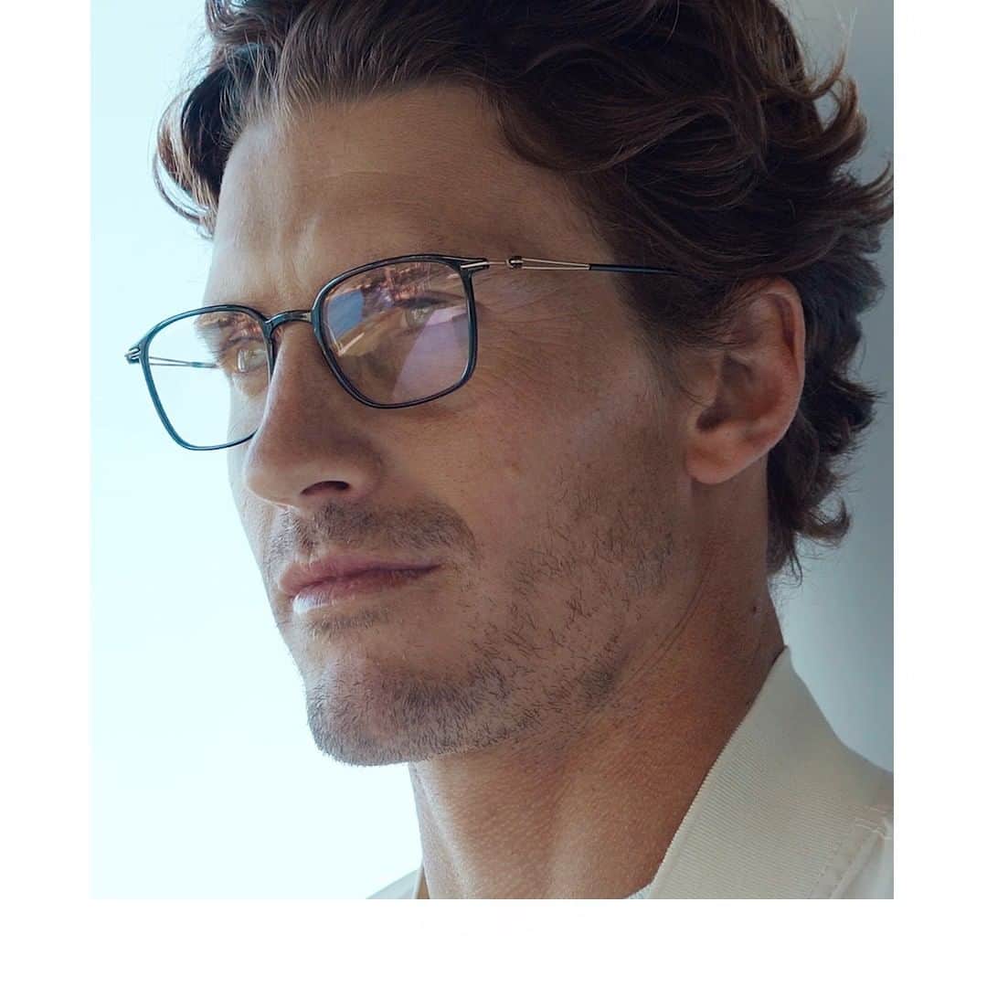 シルエットのインスタグラム：「Nothing compares to the signature lightness of Silhouette. Featuring: Lite Spirit 2926⁠ .⁠ .⁠ .⁠ #silhouetteeyewear #tryitwearitloveit #eyeweardesign #luxuryeyewear #eyewearfashion ⁠」