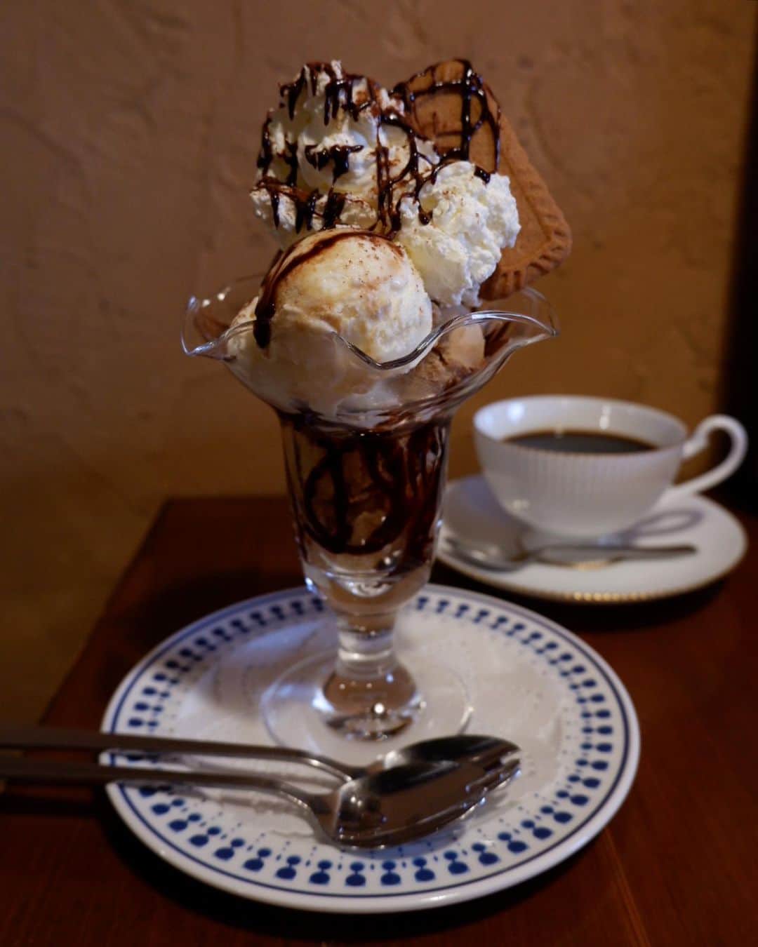 かおしのグルメインスタ