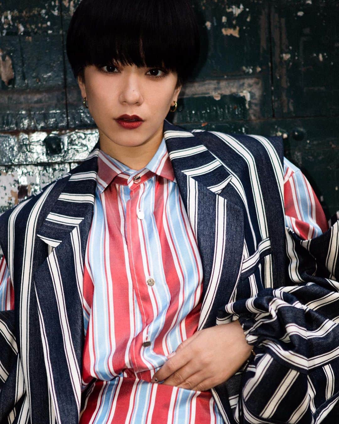 倉岡晋也のインスタグラム：「It’s Una ✔︎ Shooting in Paris @unakinoco editorial with @irisvalles_photo @__cemcinar__  styled by me」