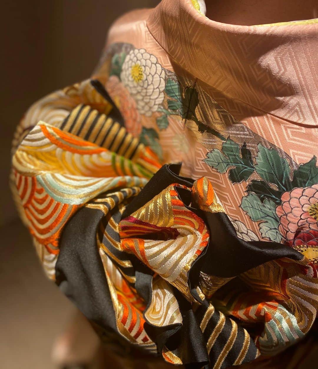 髙津奈々さんのインスタグラム写真 - (髙津奈々Instagram)「とてもお気に入りの帯だから載せとく👘 #振袖 #帯 #着物 #👘 #kimonostyle #kimono」1月18日 22時35分 - nanatakatsu