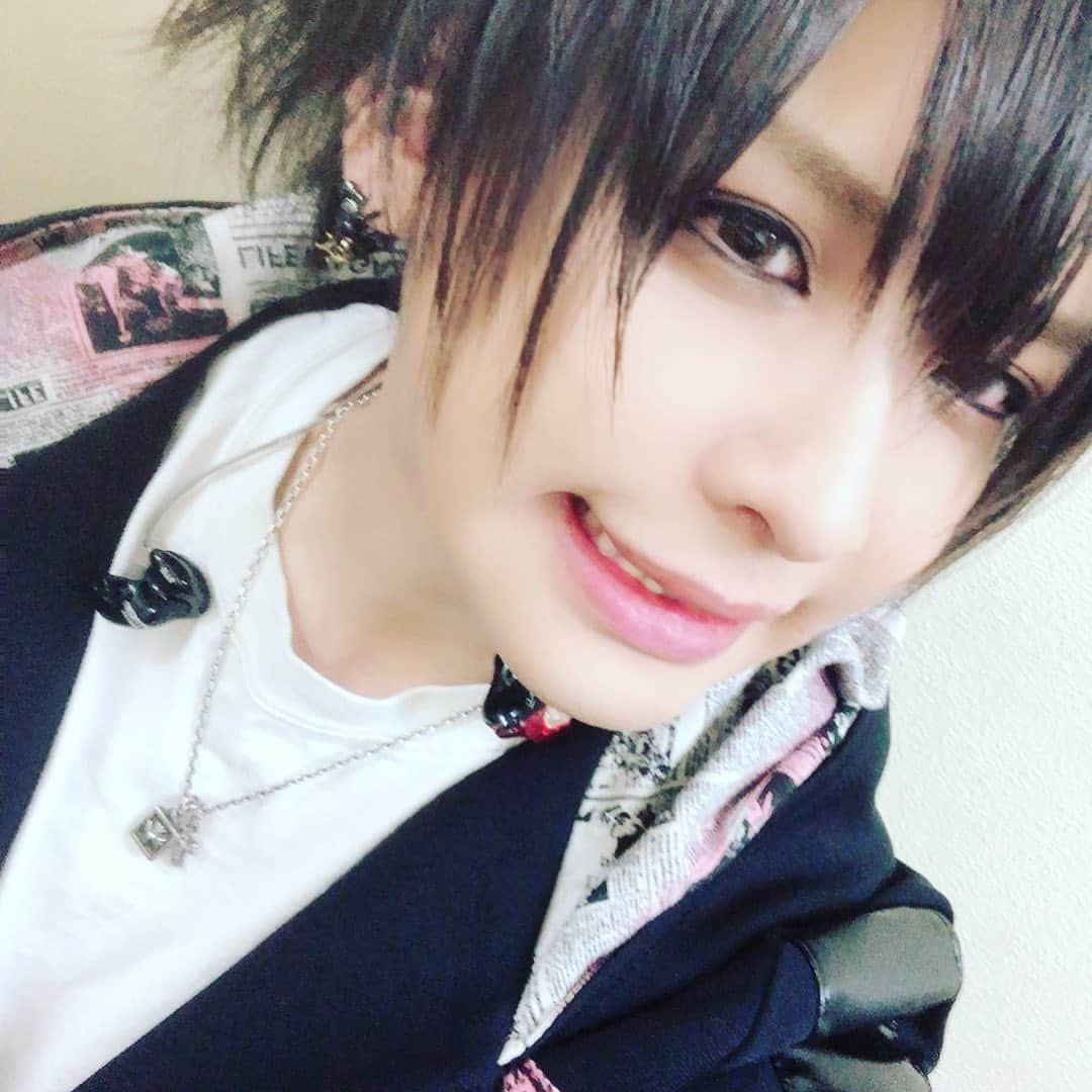 ちょび のインスタグラム：「今日もありがとうございましたぁんご(✧д✧) Liveは ほんと楽しいすわ！」