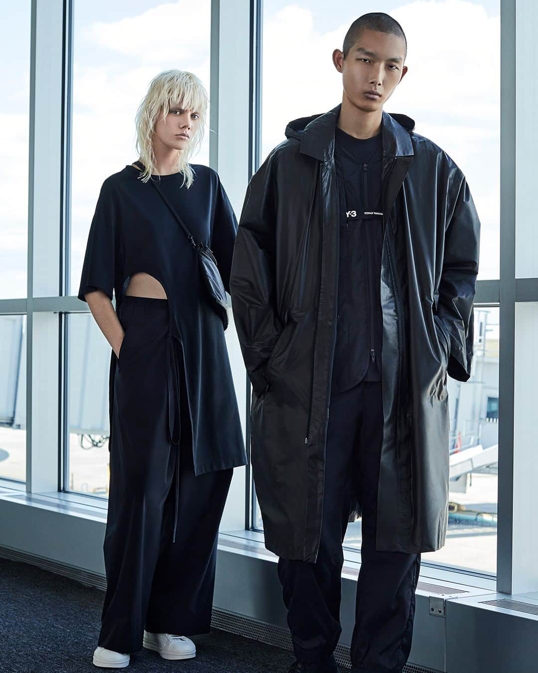 ワイスリーのインスタグラム：「Y-3 Spring/Summer 2020 Collection | Drop 2 – TRAVEL is available now online, at Y-3 flagship stores and in a selection of retailers globally. --- #adidas #Y3 #YohjiYamamoto Discover the collection at adidas.com/y-3」