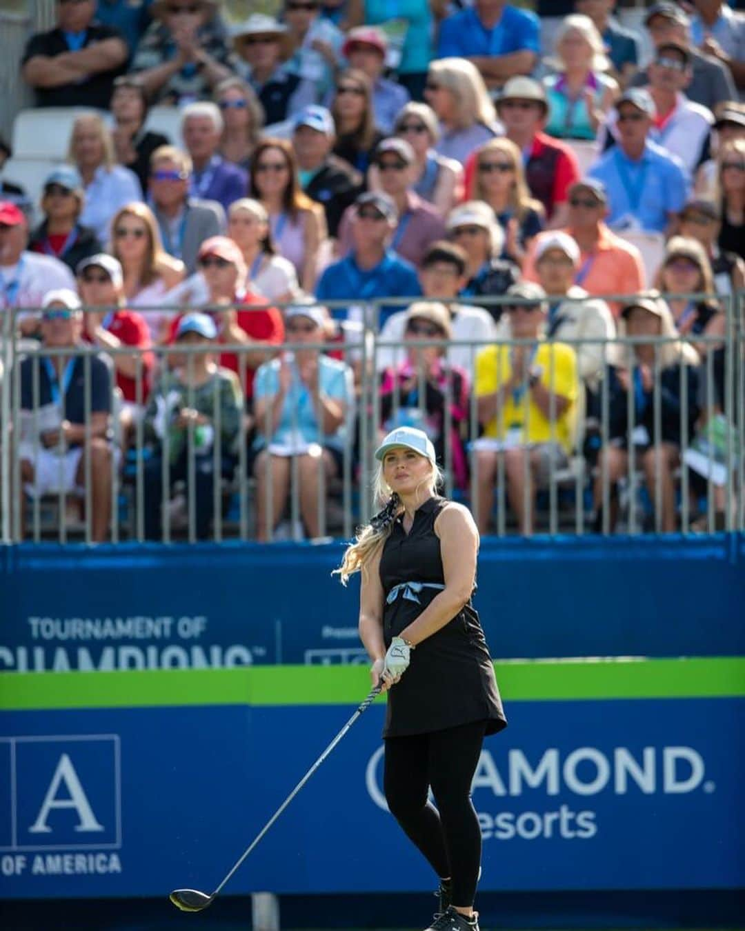 ブレア・オニールさんのインスタグラム写真 - (ブレア・オニールInstagram)「Baby boy still hanging in there... tied for 7th (96 points) going into final round tomorrow🏌🏼‍♀️⛳️💙 11:10am Tee Time #DiamondLPGA @diamondresorts @lpga_tour」1月19日 10時21分 - blaironealgolf