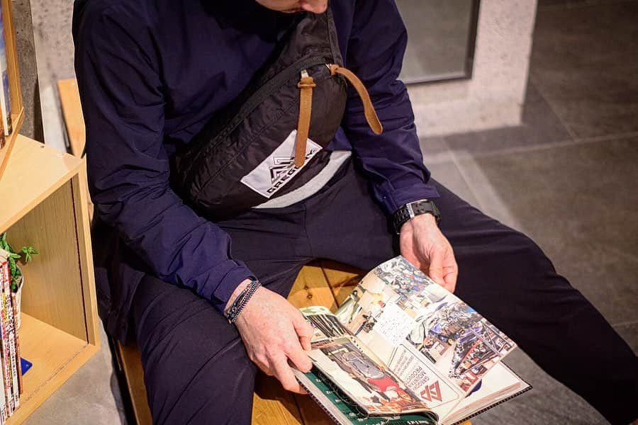 のインスタグラム：「. . . 《ReStock》 . . . 皆さんこんにちは グレゴリー原宿店です . . . 本日は再入荷のお知らせ . . 年始から発売しております ボールドが一部再入荷致しました。 . . . ビッグロゴとビッグジッパープルの アンバランスが可愛い一品 . . . 数量ですが入荷しておりますので 是非店頭にてお試しくださいませ . . . . #gregory #harajuku #gregoryharajuku #グレゴリー原宿 #restock #bold #newarrival」
