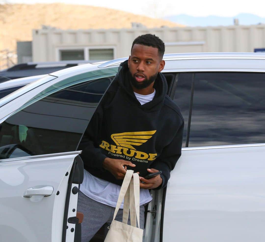 ケリーン・アコスタのインスタグラム：「Back to business @coloradorapids」