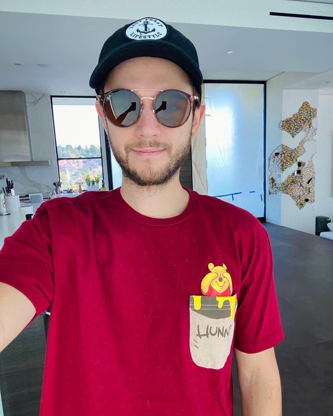 ゼッドのインスタグラム：「Happy National Winnie the Pooh day 🙃#WinnieThePoohDay」