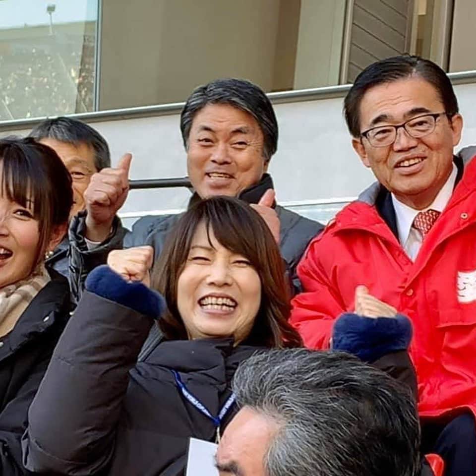 矢野きよ実さんのインスタグラム写真 - (矢野きよ実Instagram)「ラグビートップリーグ豊田スタジアムに行ってきましたー！ ヴェルブリッツ-パナソニックは姫野選手はじめワールドカップ日本代表選手もたくさんで、この試合後、東京五輪を目指して7人制日本代表に合流する福岡堅樹選手の笑顔とインゴール中央に飛び込んで終了間際のトライも観ました！ これがこれがトップリーグ⁉️ 豊田スタジアムがいっぱいだーー！ トップリーグ史上最多の観衆の豊田スタジアムには小さな子どもたちから、ばあちゃん爺ちゃんまで、みんなが楽しそうにラグビーを楽しんでいるこの日に感動しました。 ノーサイド！ 拍手して讃えあう素晴らしき日々。最高です。感動です！ ヴェルブリッツ負けちゃったけど…#yanokiyomi #矢野きよ実 #ラグビートップリーグ #ヴェルブリッツ」1月19日 5時38分 - yanokiyomi