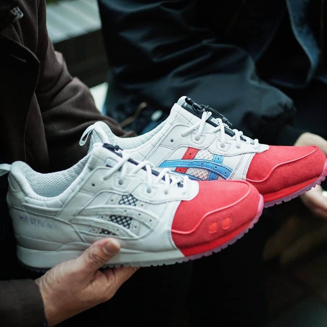 Sneaker Newsさんのインスタグラム写真 - (Sneaker NewsInstagram)「Japan's @mitasneakers and ASICS kick off the GEL-Lyte III 30th Anniversary celebration. Who's excited for more GL3 collabs? Link in bio to learn more.」1月19日 6時00分 - sneakernews