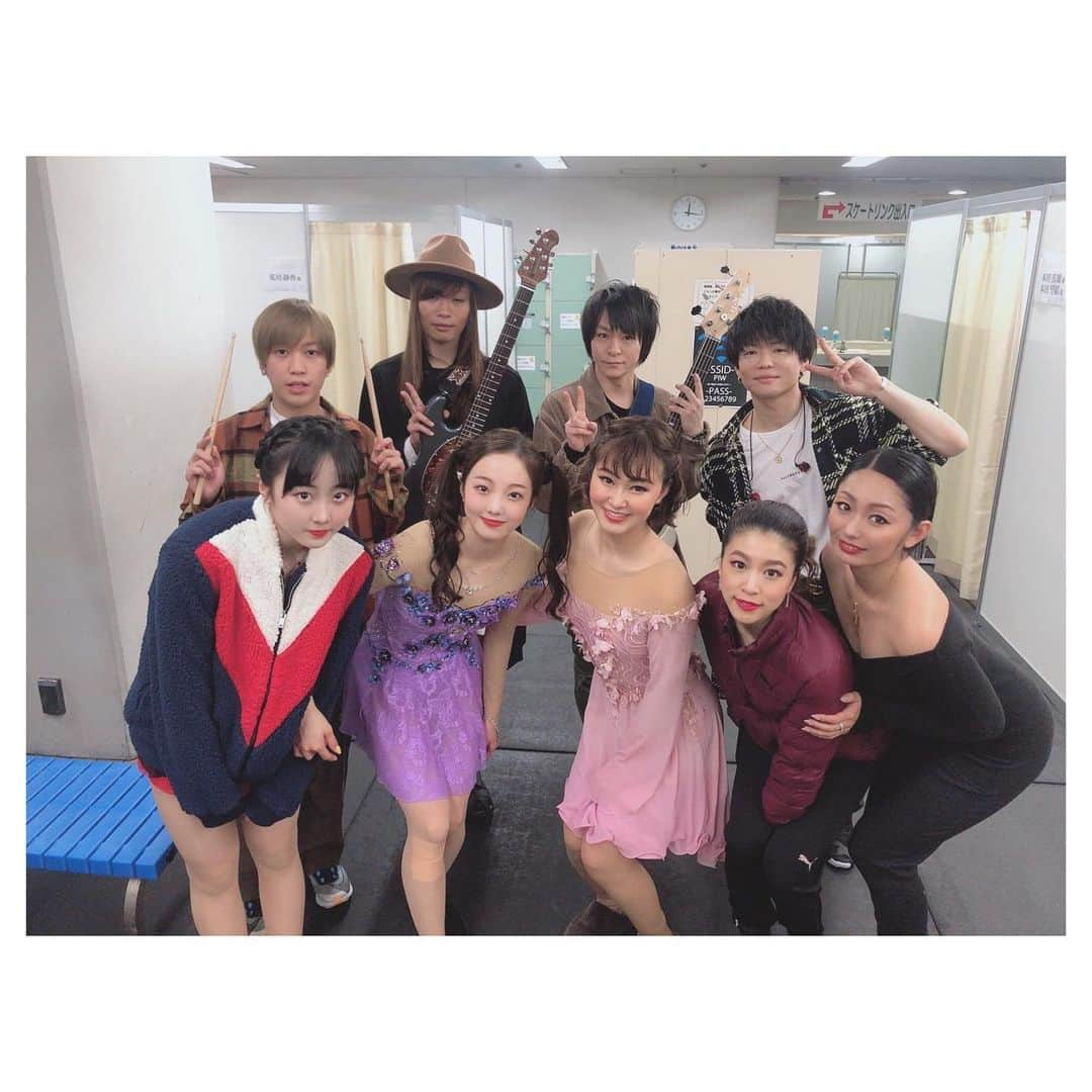 村上佳菜子さんのインスタグラム写真 - (村上佳菜子Instagram)「. . . Prince Ice World 2019-2020 広島公演 . . . #princeiceworld #広島公演 #booost  #安藤美姫　#村元哉中  #本田真凜 #本田望結  #村上佳菜子」1月19日 6時32分 - kanako_m_official