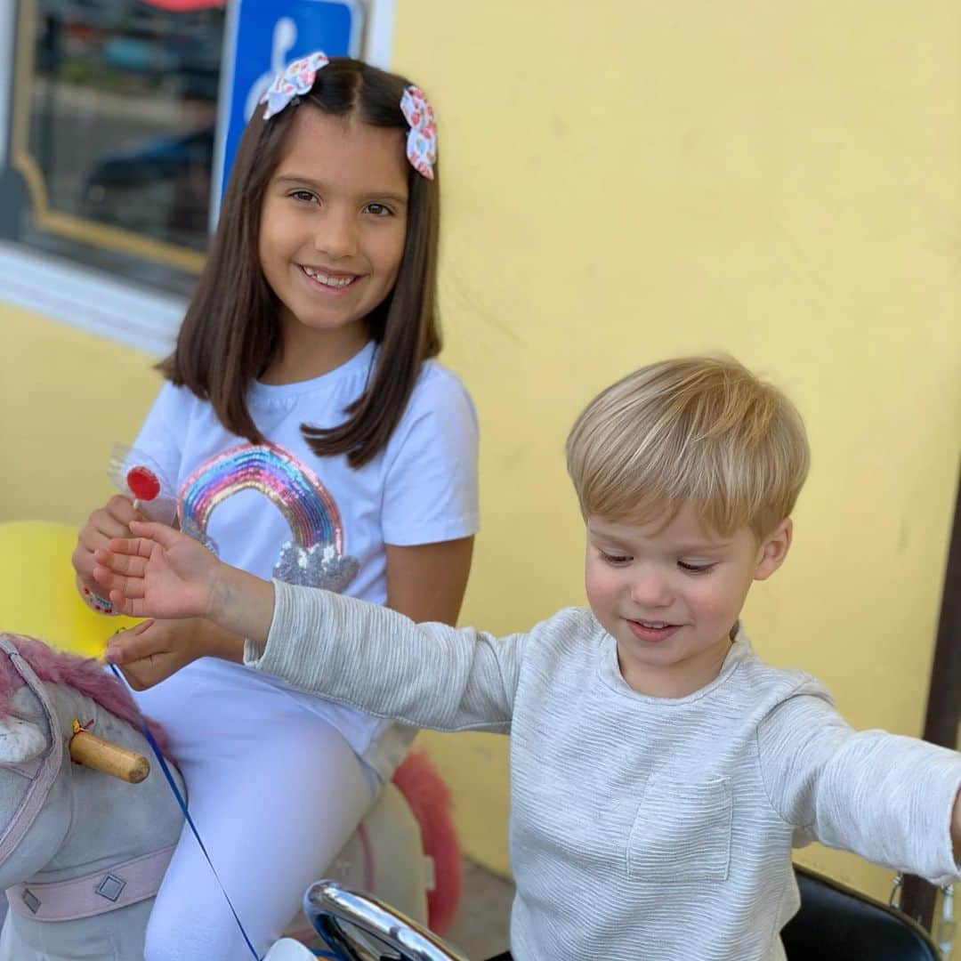 ロゼリン・サンチェスさんのインスタグラム写真 - (ロゼリン・サンチェスInstagram)「Dylan Gabriel after his first proper haircut!! Yeap... no lo voy a negar... I’M IN LOVE ❤️❤️ Y la #sebelicious... forget it about it!! Me la como!! #yanotengobebes」1月19日 6時50分 - roselyn_sanchez