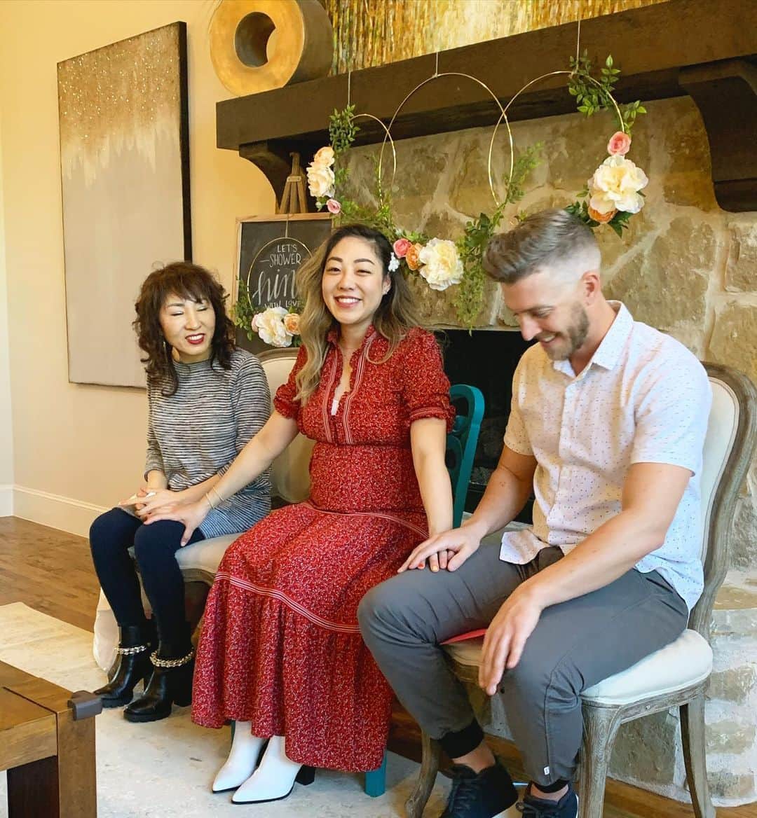 カーリー・パターソンさんのインスタグラム写真 - (カーリー・パターソンInstagram)「What a special morning showering one of our best friends!!!! We love you and your sweet family so much and we can’t wait for baby girl to arrive🥰🤍」1月19日 7時30分 - carlypatterson04