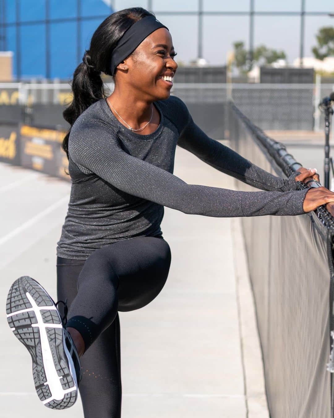 lululemonさんのインスタグラム写真 - (lululemonInstagram)「"Who said we can't be cute, and get a medal?" — if that isn't coaching goals, we don't know what is. Head to our latest IGTV to watch global run ambassador, @jas_blocker, and her coach, LaTanya (@coach_sheff1), set the bar high and reach it, every time. #thesweatlife」1月19日 9時04分 - lululemon