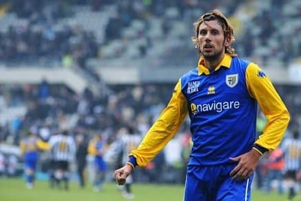 クリスティアン・ザッカルドのインスタグラム：「@juventus @parmacalcio1913  Stagione 2010/2011 18. Giornata - 6 gennaio 2011 Juventus-Parma 1-4  #memories #tbt #SerieA #Juventus #Parma #ricordi #soccer  Sotto il link della mia intervista per la partita di oggi.. https://www.juvenews.eu/le-voci/esclusiva-zaccardo-scudetto-la-lotta-sara-solo-tra-juventus-e-inter-parma-magari-un-giorno-ci-tornero-come-dirigente/」