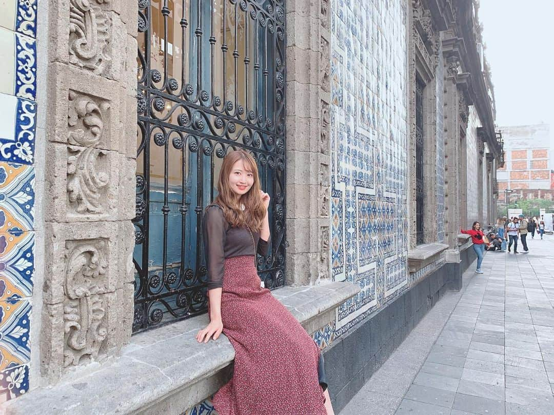 沢井里奈さんのインスタグラム写真 - (沢井里奈Instagram)「♡ . ｢青いタイルの家｣🏠💙✨ (‪Casa de los Azulejos‬) . 街中で一際目立っていて、 作りもとっても可愛かった🥺💕💕 . ‪#casadelosazulejos #palaciodebellasartes‬ #mexico #mexicocity #gracias #vivamexico #sistercity #partnership #instalove #instagood #instagramjapan #japanesegirl #girls #青いタイルの家 #ベジャスアルテス宮殿 #ソカロ広場 #メキシコ #メキシコシティ #日墨協会 #姉妹都市 #姉妹都市提携 #名古屋市 #愛知県 #さわー海外 #沢井里奈」1月19日 19時10分 - sawairina