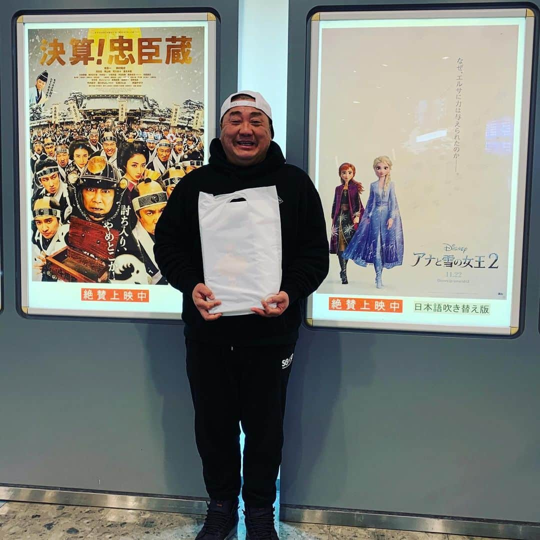 山本圭壱さんのインスタグラム写真 - (山本圭壱Instagram)「はしご #オレたちちょこっとやってまーす」1月19日 19時51分 - yamamogt