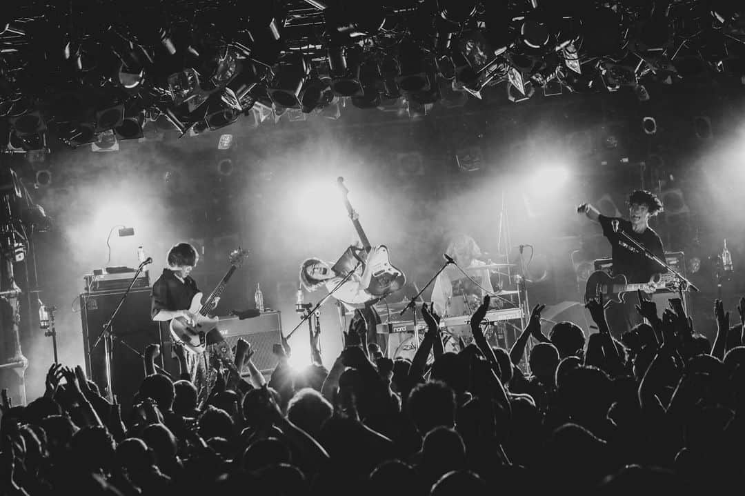Amelieのインスタグラム：「アイデンティティリリースツアーファイナル 渋谷CLUB QUATTRO  最高にいい写真じゃないですか？？？？ photo by @t_s_p_1988」