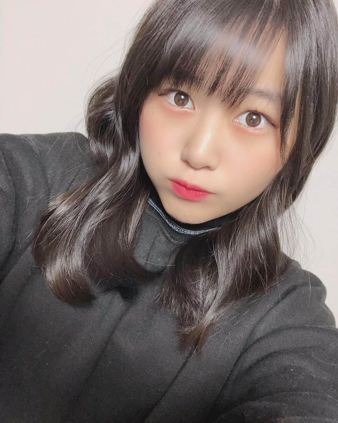 島崎友莉亜のインスタグラム