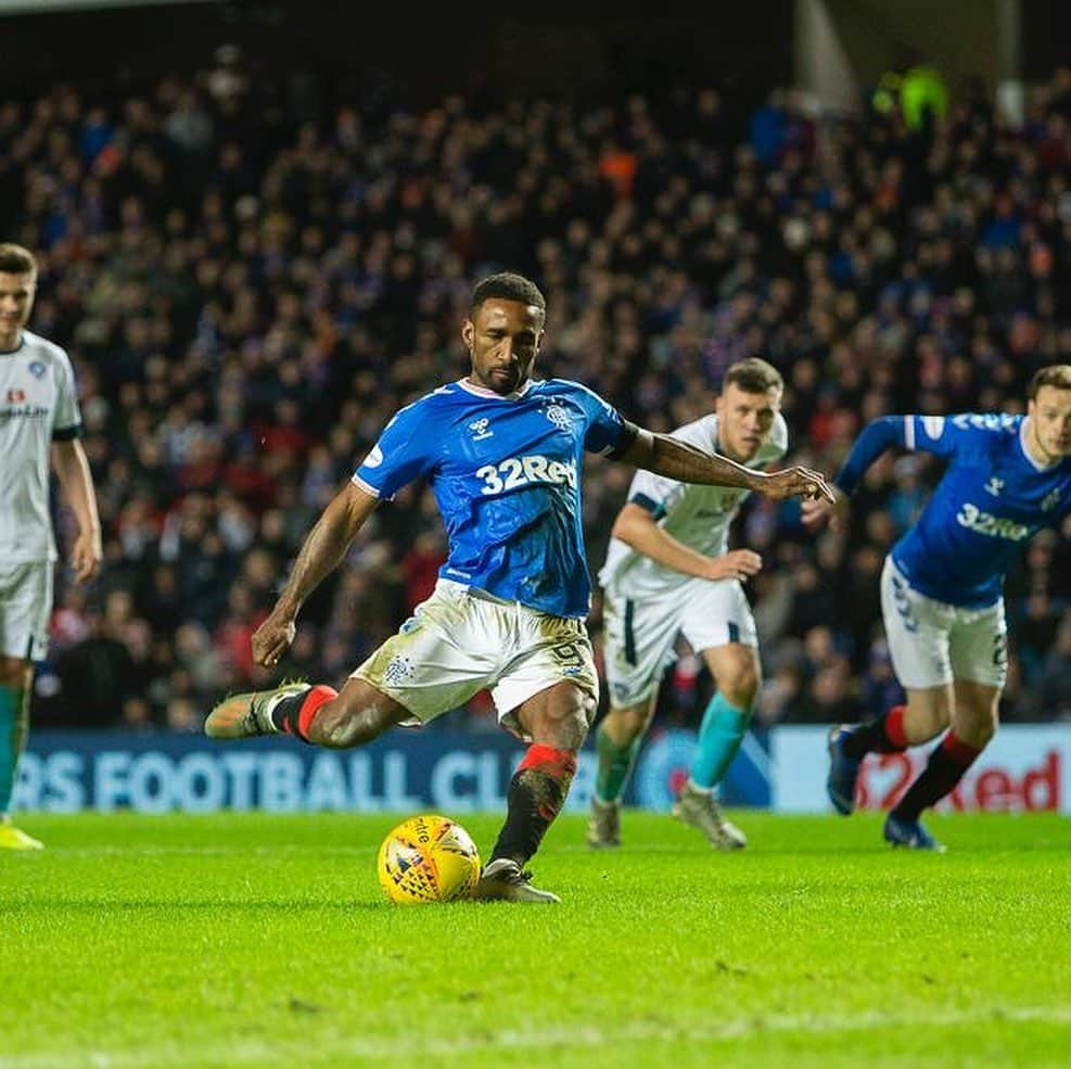 ジャーメイン・デフォーさんのインスタグラム写真 - (ジャーメイン・デフォーInstagram)「Next round #scottishcup #rangers #15andcounting」1月19日 20時12分 - iamjermaindefoe