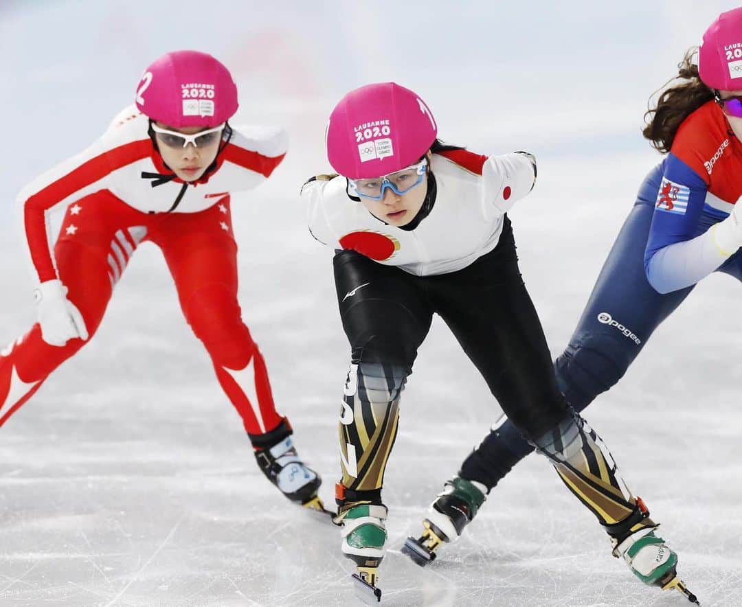 日本オリンピック委員会さんのインスタグラム写真 - (日本オリンピック委員会Instagram)「【#ユースオリンピック DAY10 （1/18）】 #ノルディック複合 女子個人で宮﨑彩音選手が銀メダルを獲得🥈メダルセレモニーでは山下泰裕JOC会長がIOC委員としてメダルを授与しました。 また、#スノーボード 女子スロープスタイルで浅沼妃莉選手が4位、奥山華波選手が5位、#ショートトラック 男子1000mで林康生選手が8位。#アイスホッケー 女子の予選ラウンド初戦で日本はチェコに4-1で勝ち、白星スタートとなりました🙌（写真：アフロスポーツ、フォート・キシモト、OIS/IOC） . #宮﨑彩音 #AyaneMiyazaki #NordicCombined #shorttrack #snowboard #icehockey . #Lausanne2020 #YouthOlympics #YouthOlympicGames #がんばれニッポン #TEAMNIPPON #japaneseolympiccommittee . 📷AFLOSPORT, PHOTO KISHIMOTO, OIS/IOC」1月19日 11時46分 - teamjapanjoc