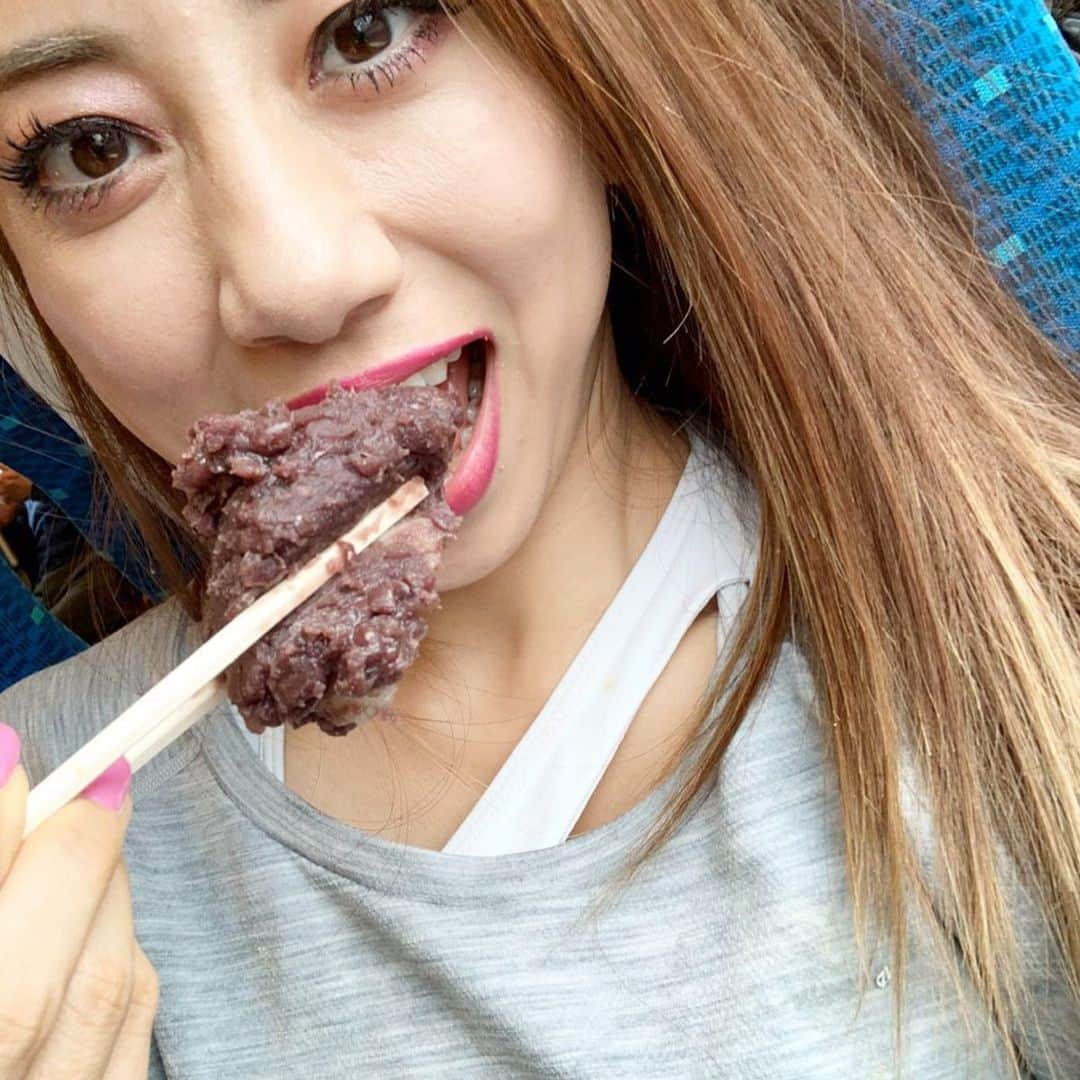 安井友梨さんのインスタグラム写真 - (安井友梨Instagram)「今日のブログは【太りにくいおはぎ食べ方講座】です。  沢山のメッセージで、おはぎをいつ食べたら良いか？？？ というご質問を頂きました。  それはいつでしょうか？？？ @favo_link  #おはぎ #太りにくいからだ作り  #食べて痩せる #ビキニフィットネス #減量 #ダイエット #おはぎマニア @ohagimania」1月19日 12時11分 - yuri.yasui.98