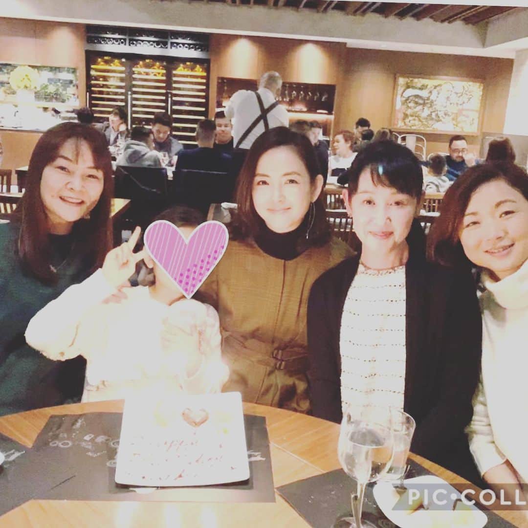 吉村美紀のインスタグラム：「お誕生日会をしてもらいつつバルバッコアでお肉を堪能しました^_^ サラダバーも充実してて美味しかったです！ お祝いありがとう❣️ #お肉たんまり #バルバッコア #お誕生日会」