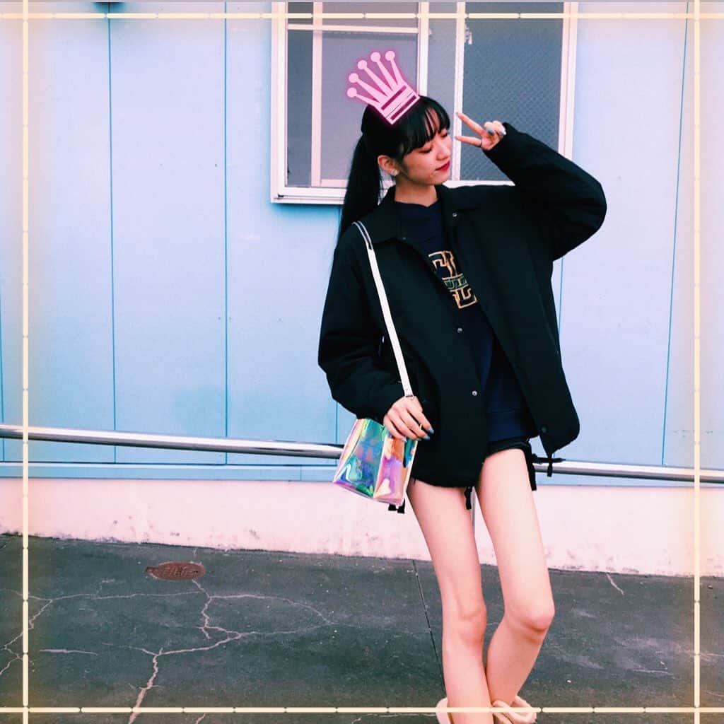 夏目璃乃さんのインスタグラム写真 - (夏目璃乃Instagram)「・ ・ ちょっとまえんの︎☺︎ ・ キラキラバックお気に入り❤︎ ・ #夏目璃乃 #私服 #bag #お気に入り」1月19日 13時48分 - natsume_rino