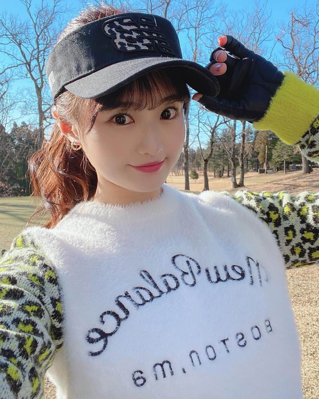 中村奏絵さんのインスタグラム写真 - (中村奏絵Instagram)「良いお天気で嬉しい⛳️がおー🐯💕笑 #golf #ゴルフ #ゴルフ女子 #ゴルフコーデ　#newbalance #newbalancegolf」1月19日 13時59分 - kanikanikanii