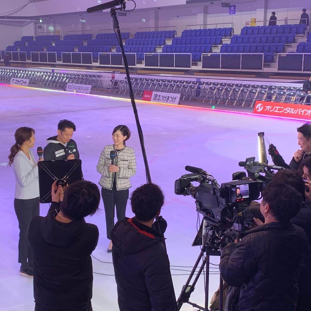 八木沼純子さんのインスタグラム写真 - (八木沼純子Instagram)「今日16時からテレビ東京系6局ネットで 「ICE EXPLOSION」放送です⛸⛸🔥☄️💥 出演されたスケーター の皆さんの演技。。 内側から熱く熱く燃えています！ ・ ・ ・ ・ ・ ・ ・ ・ ・ ・ ・ ・ ・ ・ #ここからは少しネタバレです #放送まで楽しみにお待ちになる方はこれ以上は #daisuketakahashi ・ ・ ・ ・ ・ ・ ・ ・ ・ ・ ・ #フェニックス複数態勢 #これはまたすごい #これが最後なのか？ #アイスダンス3組の豪華な顔合わせ #2人のこれからを祝福 #リンクの上にコスチュームじゃないのに #大変失礼しました #お世話になりました #広島の大ちゃんも素敵でしたよ #piwのメンバーも頑張ってた #衣装は @stylistshop_kurakuen  #phoenix #explosion #iceshow #shinyokohama」1月19日 14時57分 - junko_yaginuma