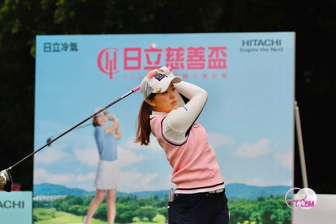 笹原優美さんのインスタグラム写真 - (笹原優美Instagram)「☆ @tlpga 台湾ツアー開幕戦🇹🇼 「Hitachi Ladies Classic」 71-73-72 Total±0 で20位タイでした。 オフの間に取り組んできたことを実践して戦えた一週間でした⛳️ ドライバーの飛距離、フェアフェイキープ率、パーオン率、バーディ数。 全てにおいて手応えを感じることができました。 とはいえまだオフシーズン真っ只中💡 やりたい事、やらなければいけない事はたくさんあります！ 早めの開幕戦で得た課題を、 次戦さらに良いプレーに繋げていけるように取り組んでいきます😊✨ 3日間応援ありがとうございました！！ . . #tlpga#台湾#taiwan #日立慈善盃#日立 #hitachiladiesclassic#hitachi #YumiSasahara #ゴルフ#golf#高爾夫」1月19日 20時39分 - yumi_sasahara_official