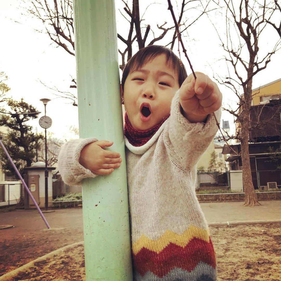 川原洋二さんのインスタグラム写真 - (川原洋二Instagram)「公園に魔法をかけて、全部アイスクリームにするそうです🍦 #息子の魔法  #アイスクリーム　#31アイスクリーム」1月19日 16時20分 - yohji_kawahara