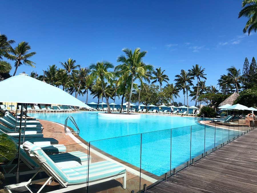 中川友里さんのインスタグラム写真 - (中川友里Instagram)「what a beautiful sky,new me,new caledonie!☺️😍💕 my best favorite resort island i ever!☺️💕 with @bakiiiii n @privatesalonamour girls trip☺️🥰 @newcaledoniatourismjapan @newcaledoniatourism  @aircalin #エアカラン #ニューカレドニア観光局公式アカウント #天国に一番近い島 #newcaledonia #aircalin #旅行 #旅行好きな人と繋がりたい #写真好きな人と繋がりたい #ビーチリゾート #南の島 #女子旅 #旅女子 #travel #landscape #sightseeing」1月19日 16時29分 - darayunya